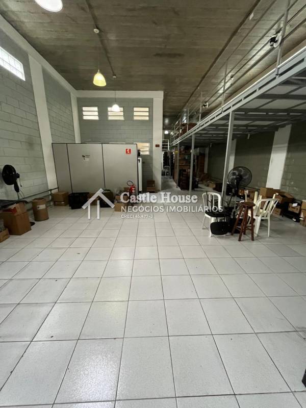 Galpão à venda na Rua Américo SamaroneVila Moinho Velho - 999-151948-0.jpeg